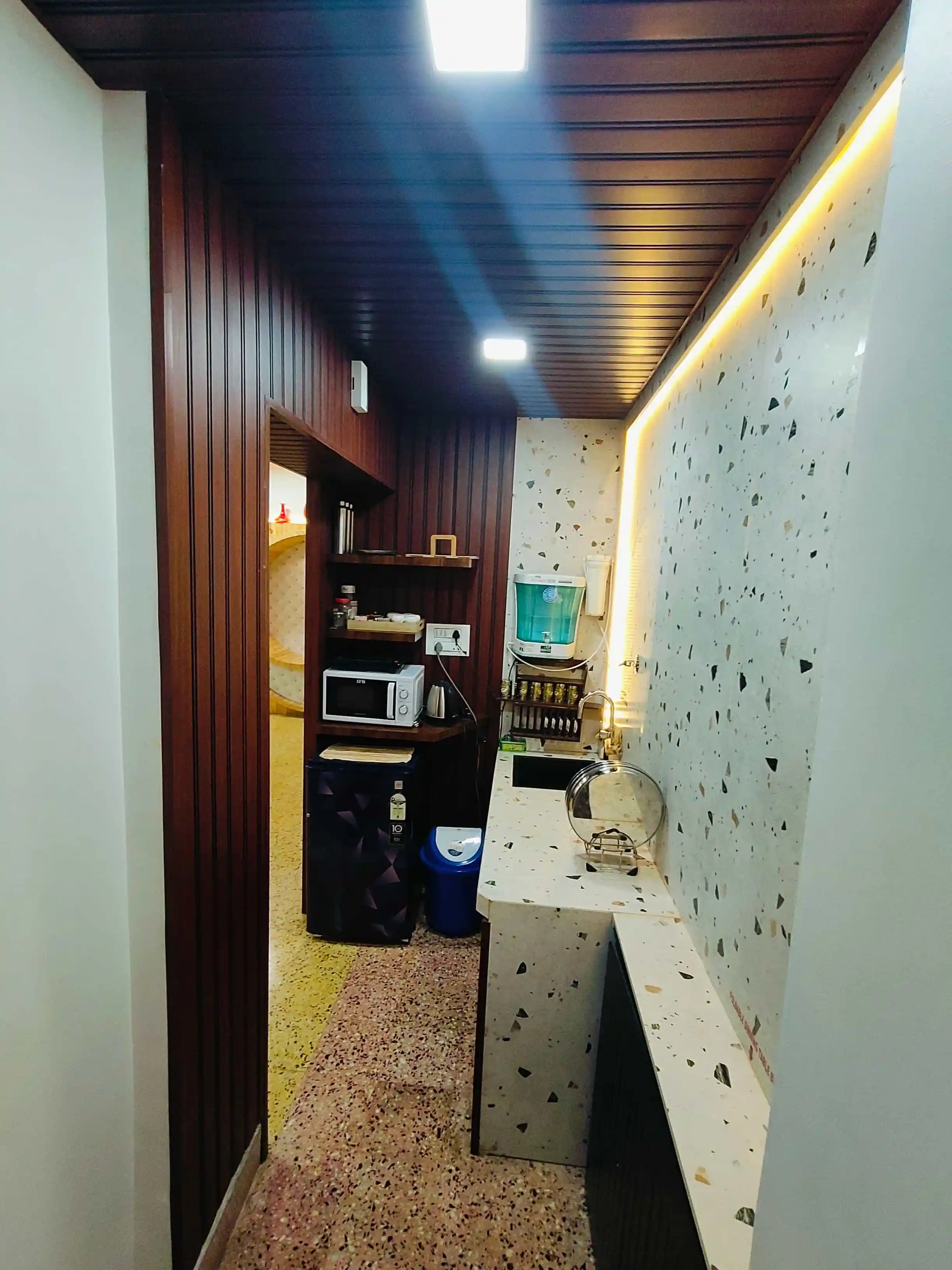Gallery 12
